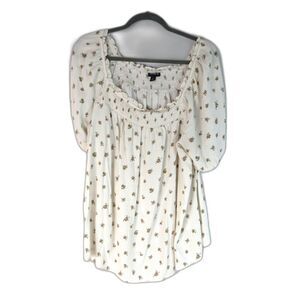 Torrid Smocked Floral Peasant Blouse – Size 2 (EUC)
